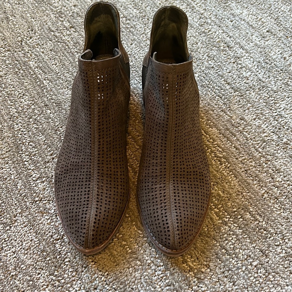 Vince Camuto Ankle Bootie
